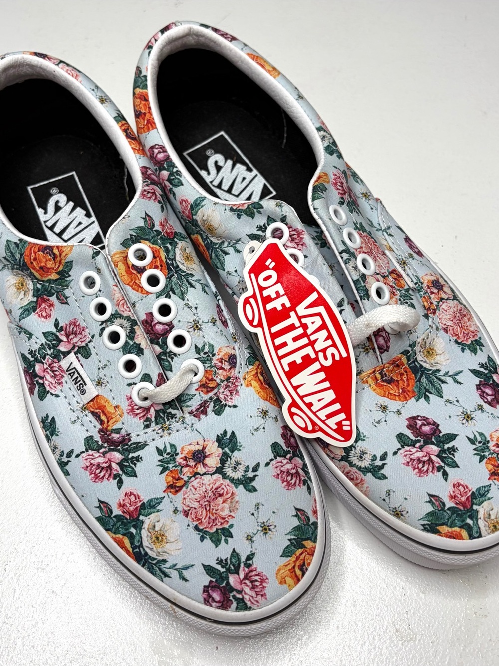 Vans NWT Romantic Floral Lapis Blue Sneakers Sz 9 Women’s